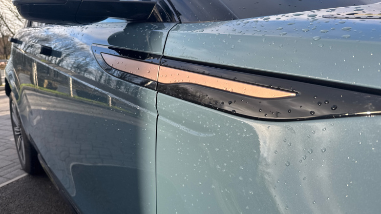 Land Rover Range Rover Evoque 1.5 P300e Dynamic SE 5dr Auto Hatchback